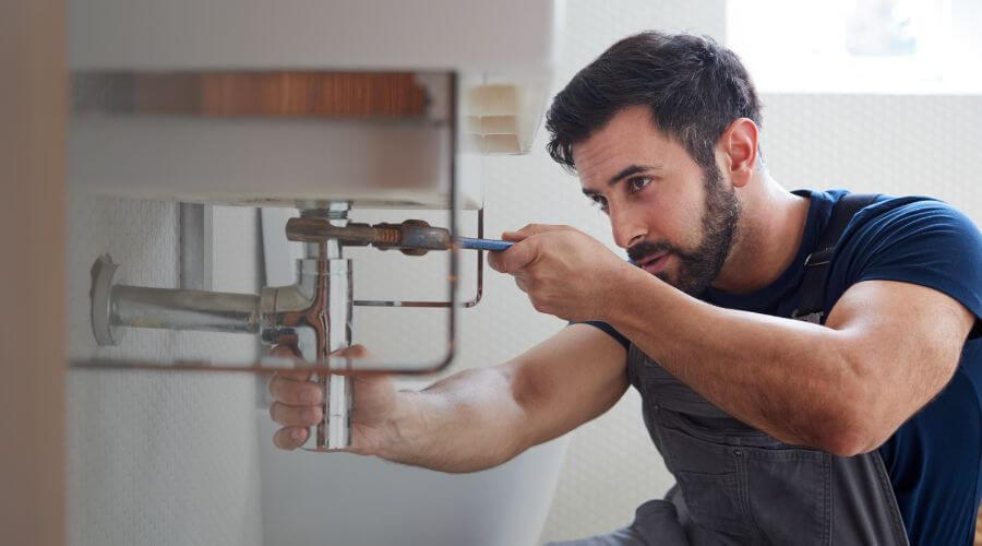 Professional bathroom faucet installation in Pineland, TX